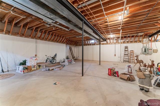 Builiding view sixty four for 18282 Cascade, Northville, MI. 48168