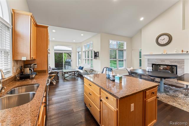 Builiding view thirty four for 18282 Cascade, Northville, MI. 48168