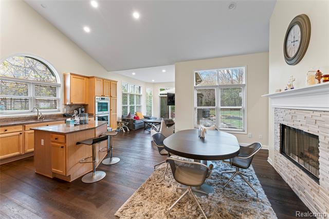 Builiding view thirty six for 18282 Cascade, Northville, MI. 48168