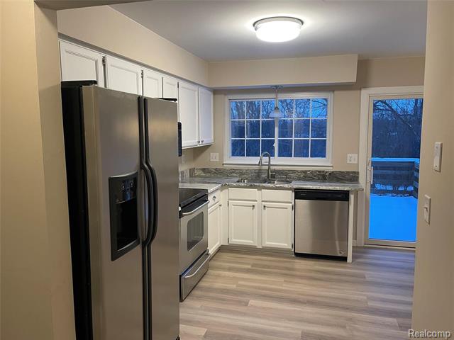 Builiding view four for 19479 Scenic Harbour, Northville, MI. 48167