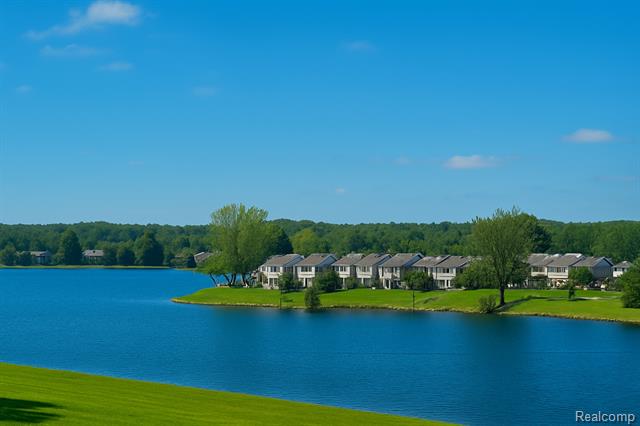 Builiding view thirty seven for 19479 Scenic Harbour, Northville, MI. 48167