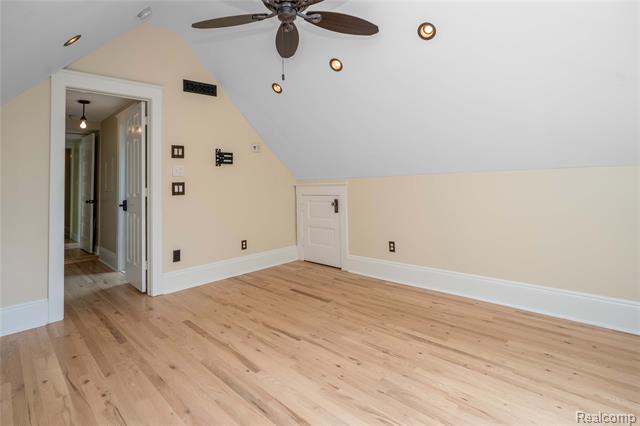 Builiding view forty eight for 549 W Dunlap, Northville, MI. 48167