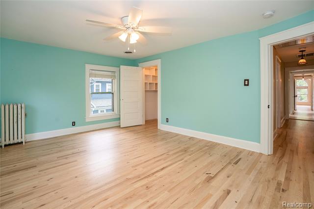 Builiding view thirty eight for 549 W Dunlap, Northville, MI. 48167