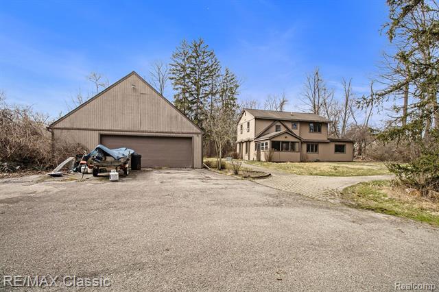 Builiding view fourteen for 23775 Inkster, Farmington, MI. 48336