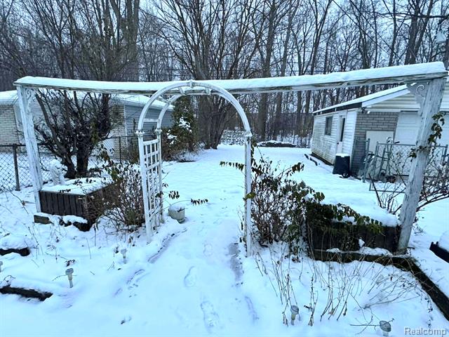 Builiding view eighteen for 8320 Orhan, Canton, MI. 48187