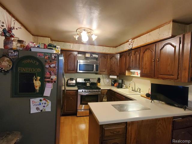 Builiding view seven for 8320 Orhan, Canton, MI. 48187