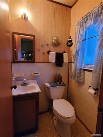 Builiding view twelve for 8320 Orhan, Canton, MI. 48187