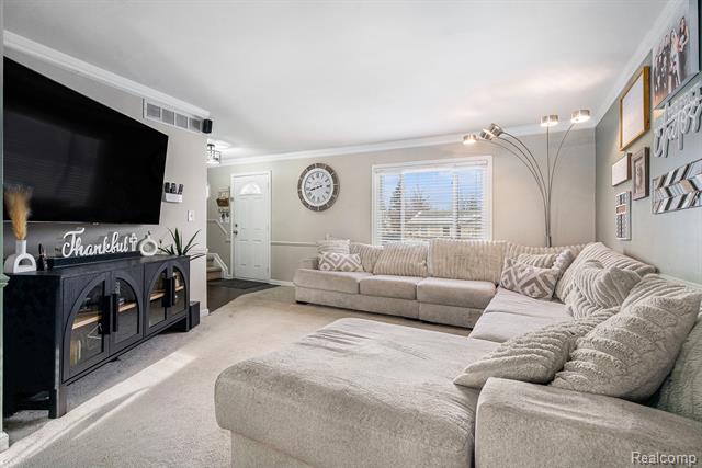 Builiding view nine for 43607 Ryegate, Canton, MI. 48187