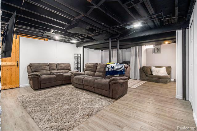 Builiding view twenty two for 43607 Ryegate, Canton, MI. 48187