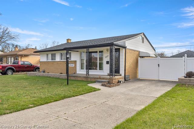 front view for 32683 James, Garden City, Mi. 48135