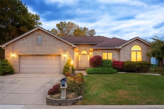 front view for 38640 Alma Ln, Westland, Mi. 48185