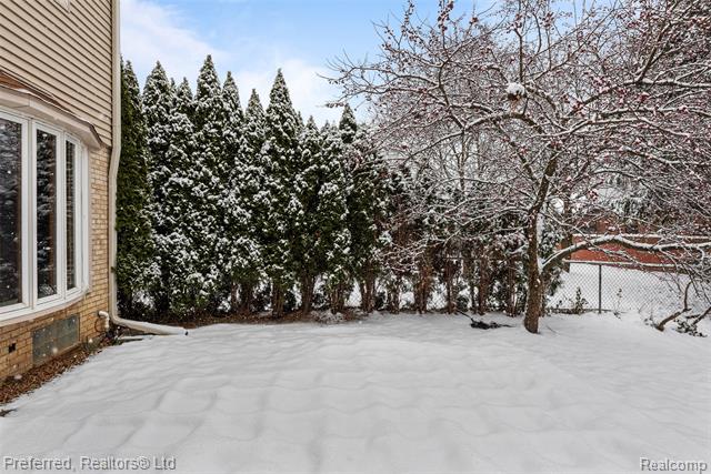 Builiding view forty two for 45377 Twining, Canton, MI. 48187