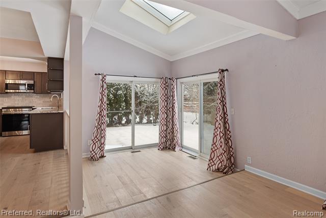 Builiding view sixteen for 45377 Twining, Canton, MI. 48187