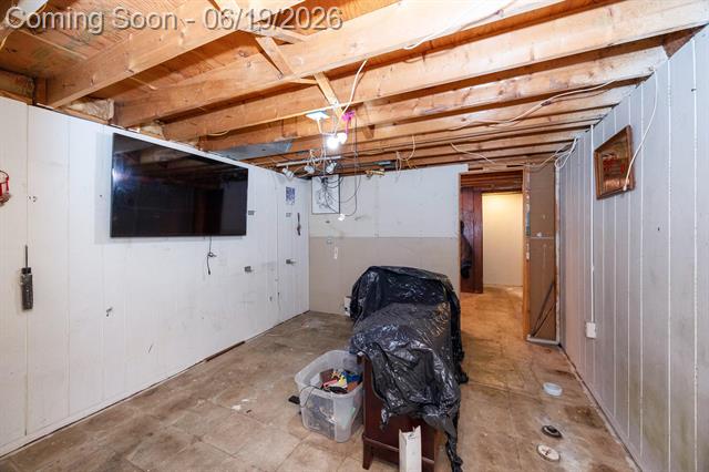 Builiding view twenty seven for 7543 N Wildwood, Westland, MI. 48185