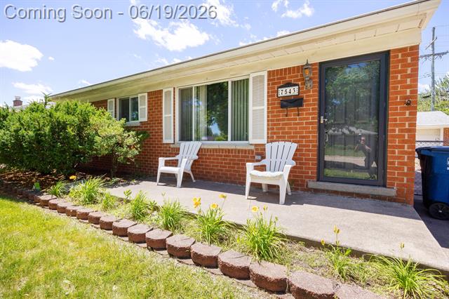 Builiding view two for 7543 N Wildwood, Westland, MI. 48185