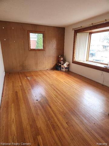 Builiding view one for 34014 Kennedy, Westland, MI. 48185