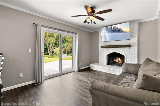 Builiding view nineteen for 43848 Arlington, Canton, MI. 48187