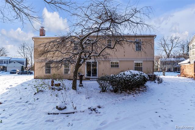 Builiding view thirty nine for 33838 Whitewood, Westland, MI. 48185