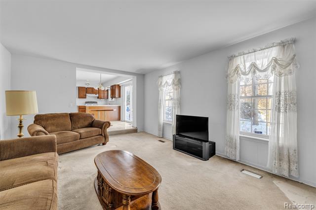 Builiding view twenty one for 33838 Whitewood, Westland, MI. 48185