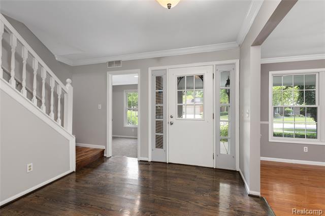 Builiding view one for 9025 Muirland, Plymouth, MI. 48170