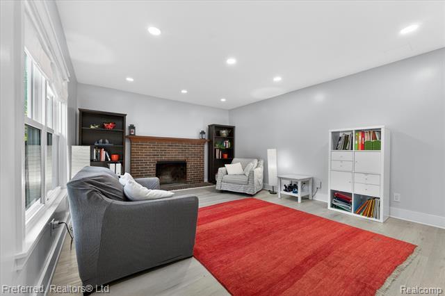 Builiding view fourteen for 43751 Oakbrook, Canton, MI. 48187