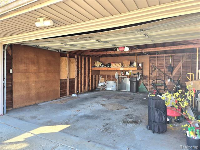 Builiding view eight for 7872 Ritz, Westland, MI. 48185