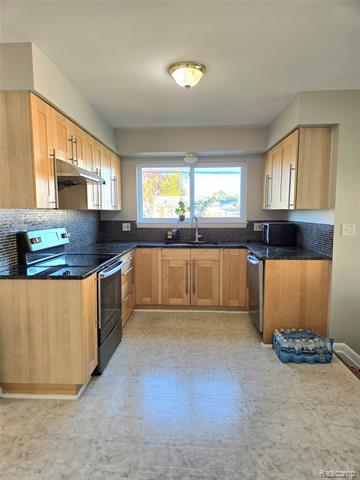 Builiding view eighteen for 7872 Ritz, Westland, MI. 48185