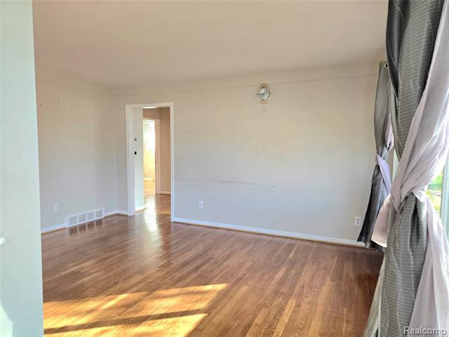 Builiding view eleven for 7872 Ritz, Westland, MI. 48185