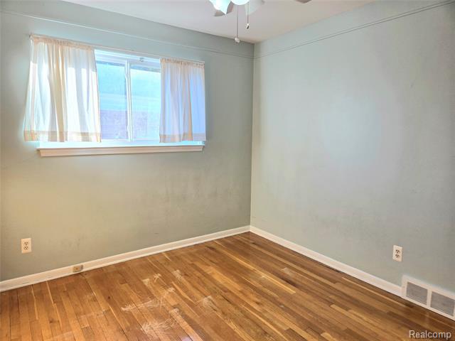 Builiding view twenty one for 7872 Ritz, Westland, MI. 48185