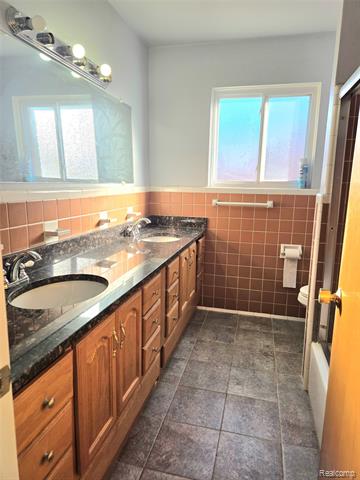 Builiding view twenty two for 7872 Ritz, Westland, MI. 48185