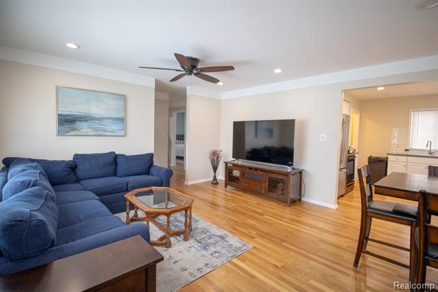 Builiding view five for 8225 N Hubbard, Westland, MI. 48185