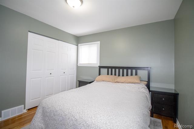 Builiding view sixteen for 8225 N Hubbard, Westland, MI. 48185