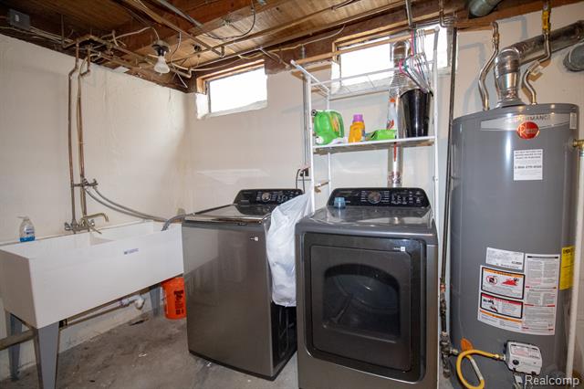 Builiding view twenty four for 8225 N Hubbard, Westland, MI. 48185