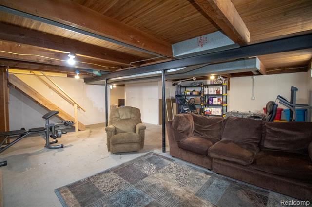 Builiding view twenty seven for 8225 N Hubbard, Westland, MI. 48185