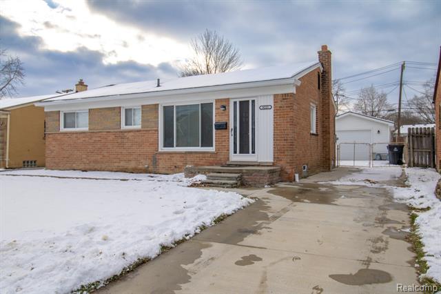 Builiding view two for 8225 N Hubbard, Westland, MI. 48185