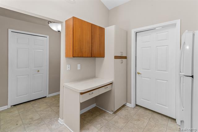 Builiding view nine for 39340 Armstrong, Westland, MI. 48185