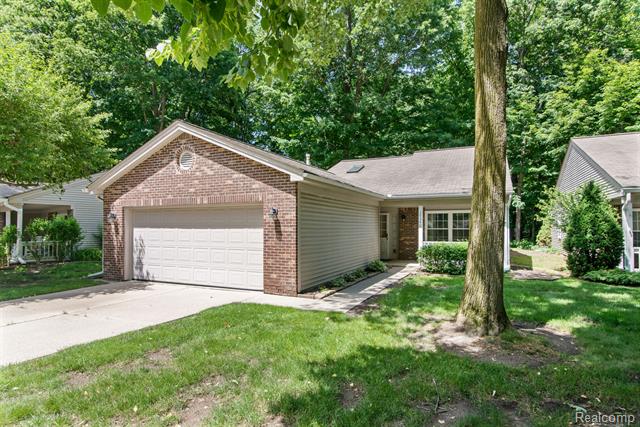 Builiding view one for 39340 Armstrong, Westland, MI. 48185