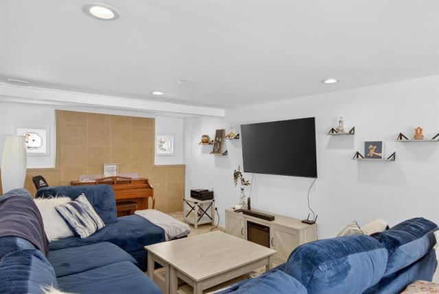 Builiding view five for 8815 Marlowe, Plymouth, MI. 48170