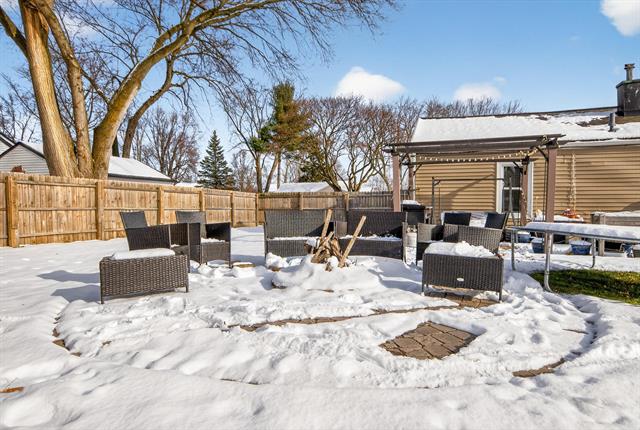 Builiding view forty one for 8815 Marlowe, Plymouth, MI. 48170