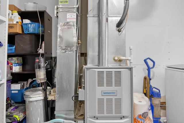 Builiding view thirty five for 8815 Marlowe, Plymouth, MI. 48170