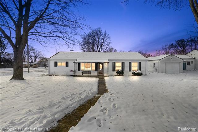 Builiding view twenty nine for 9005 Marlowe, Plymouth, MI. 48170