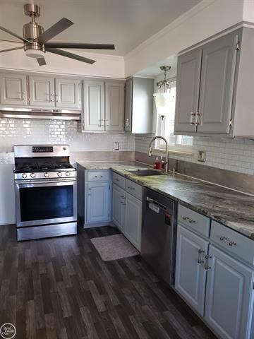 Builiding view one for 35692 Hees, Livonia, MI. 48150