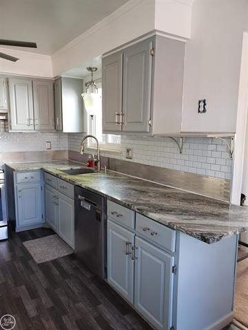 Builiding view two for 35692 Hees, Livonia, MI. 48150