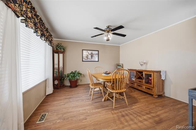 Builiding view six for 38750 Grandon, Livonia, MI. 48150