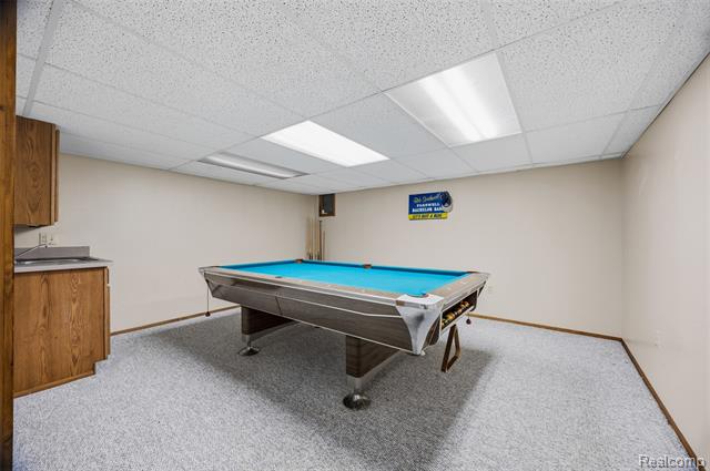 Builiding view thirty for 38750 Grandon, Livonia, MI. 48150