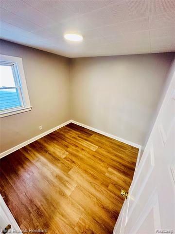 Builiding view six for 23084 Berdeno, Hazel Park, MI. 48030