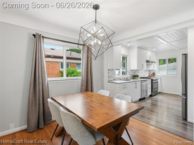 Builiding view six for 9338 Florida, Livonia, MI. 48150