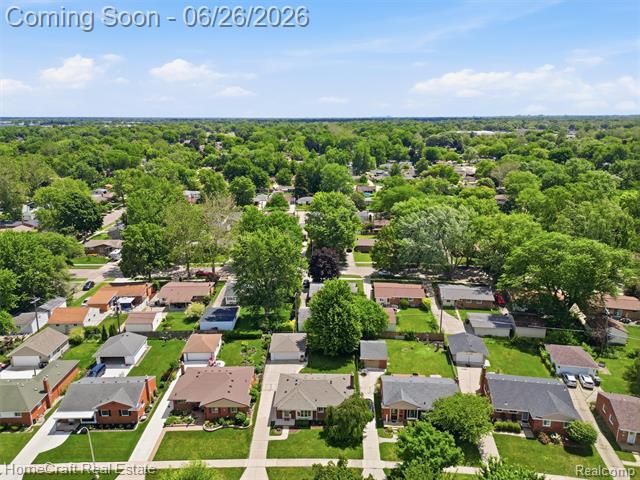 Builiding view thirty three for 9338 Florida, Livonia, MI. 48150