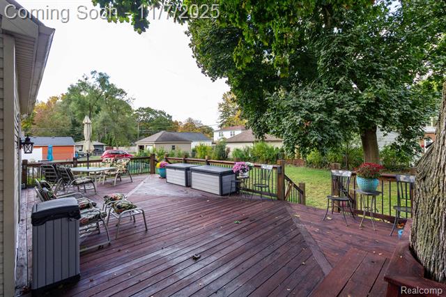 Builiding view forty for 9911 Ingram, Livonia, MI. 48150