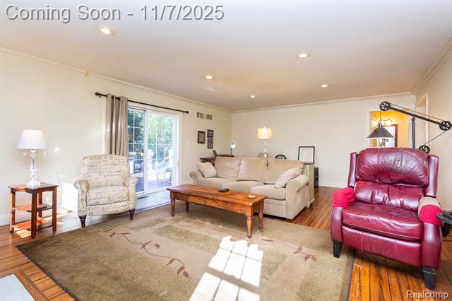 Builiding view thirteen for 9911 Ingram, Livonia, MI. 48150